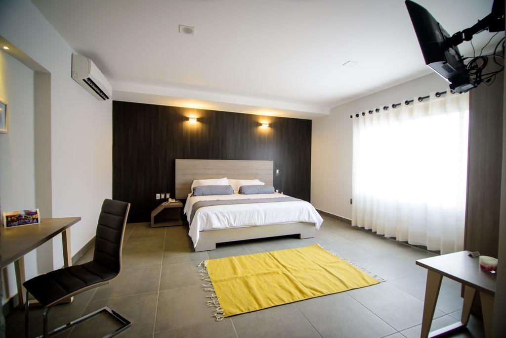 Maria Ines Hotel Suite San Agustin de las Juntas Zewnętrze zdjęcie