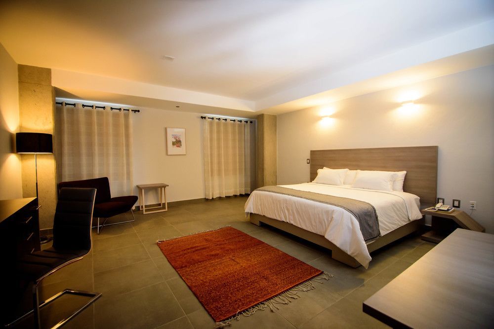 Maria Ines Hotel Suite San Agustin de las Juntas Zewnętrze zdjęcie